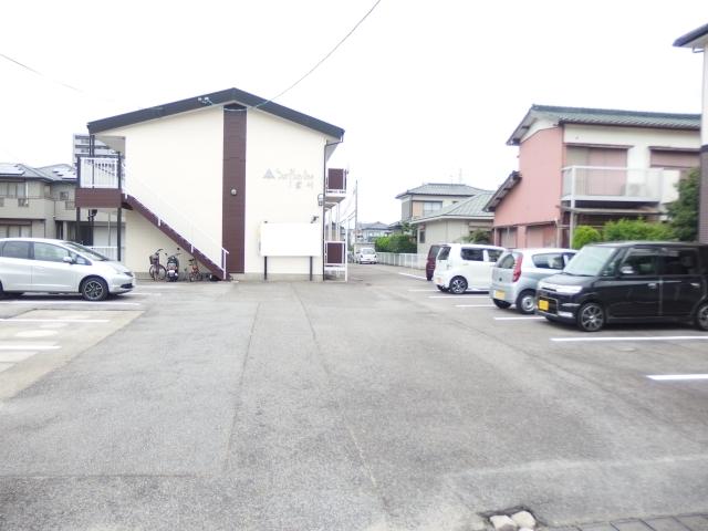 Ｓｕｒｐｌｕｓ　ｏｎｅ　富川（107） 駐車場