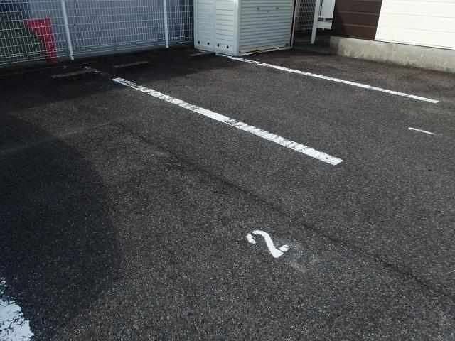 サープラスⅡ市川　A・B（A102） 駐車場