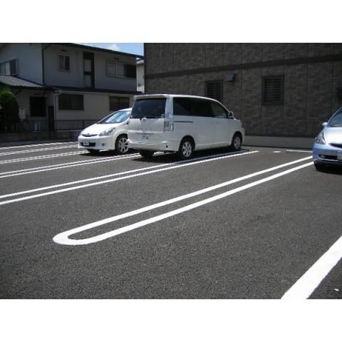 エバーグリーン（福岡町）（203） 駐車場