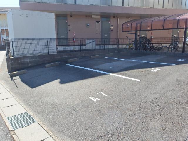 シティベルＩＹＯＤＡ　Ａ棟（205） 駐車場
