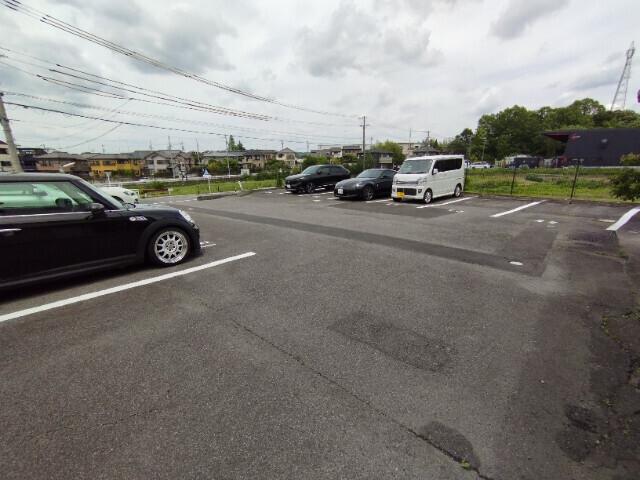 ヴィレッジゆたかⅣ（103） 駐車場