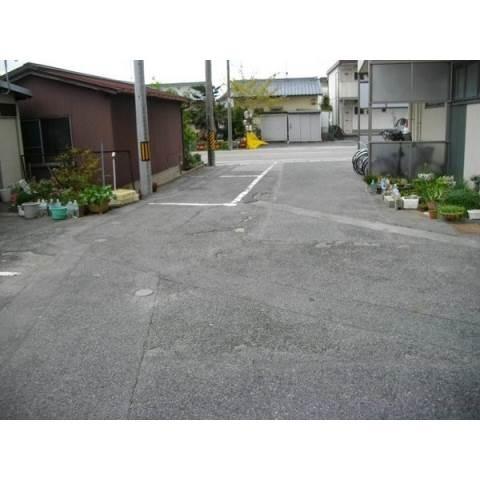 ＫＦビル（301） 駐車場