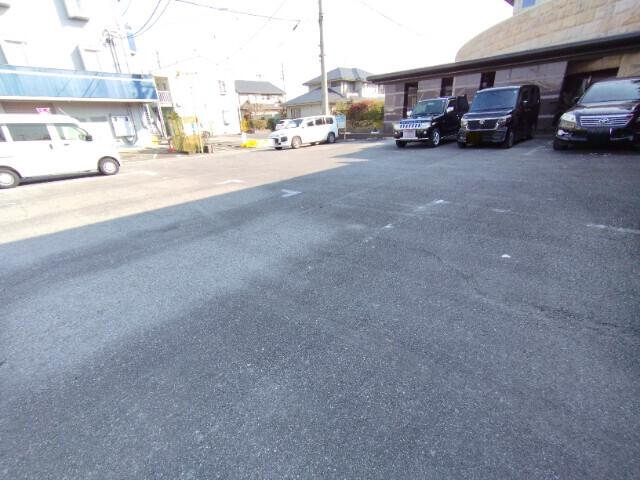 岡崎第２東海ビル（203） 駐車場