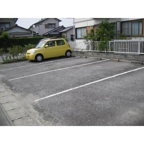 ハイツボヌールA・B（B101） 駐車場
