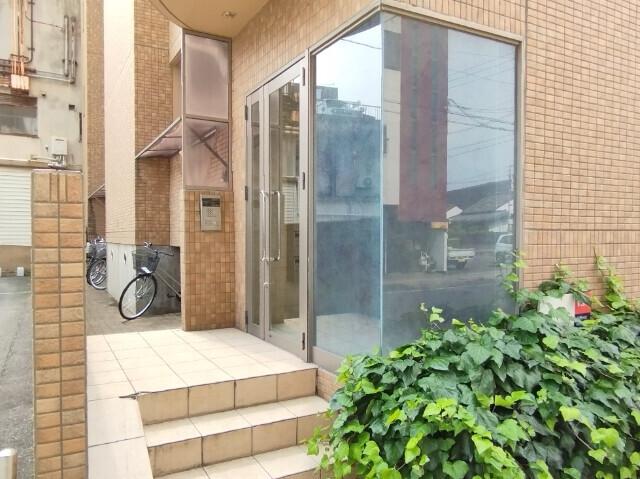 ティアラ康生（103） エントランス