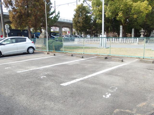 コーポ真宮（202） 駐車場