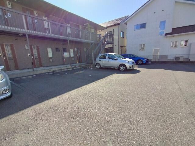 セジュール雅（205） 駐車場