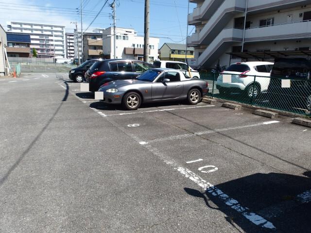 城前ハイツＢ（203） 駐車場