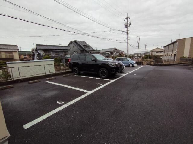 伝兵衛（206） 駐車場