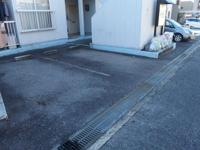 シャンピア馬乗A（107） 駐車場