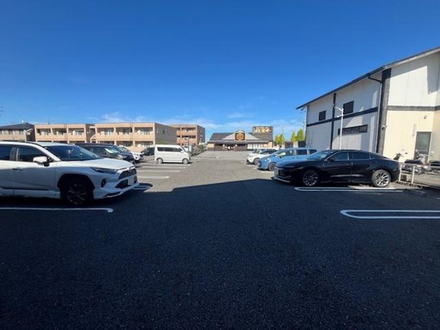 Ｄ−ＳＱＵＡＲＥ（105） 駐車場