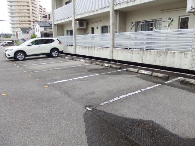 ラフィナート南明大寺（103） 駐車場