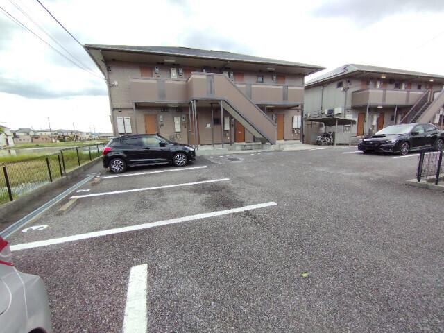 Ｈｅｒｍａｎａ（103） 駐車場