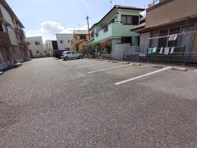 ジラソーレ（赤渋）（303） 駐車場