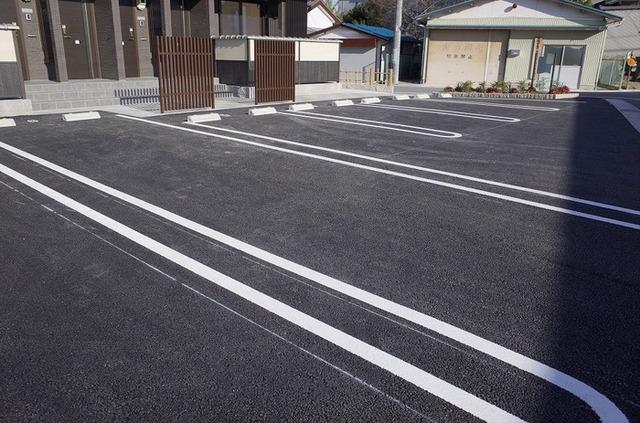 ブリーゼⅡ（102） 駐車場