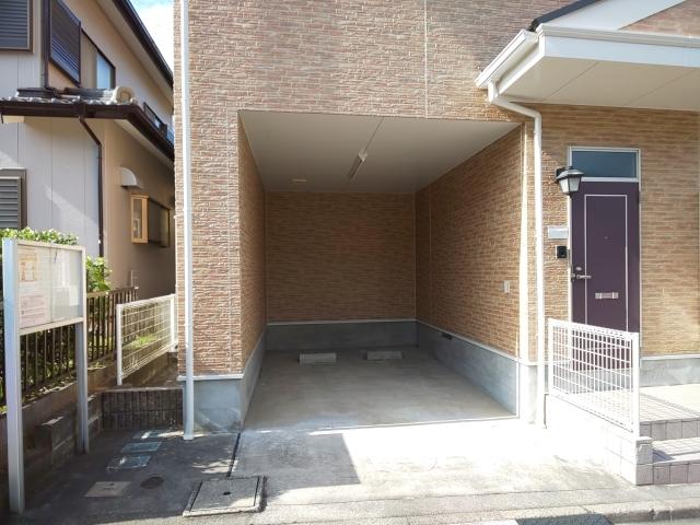 ヒルズ中田（102） 駐車場