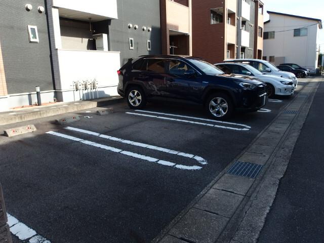 カモミールハウスＡ（203） 駐車場