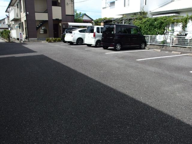 ツール宮地（103） 駐車場