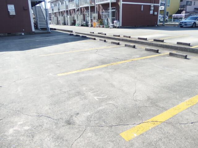 イースタンＫＹ（107） 駐車場