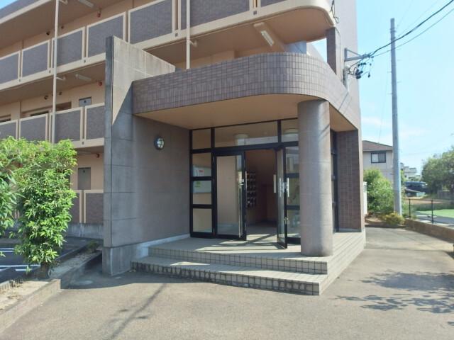 フォレストパレス五番館（305） エントランス