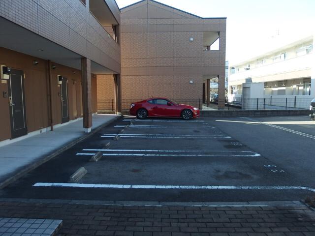 プランドールＡ（上里）（107） 駐車場