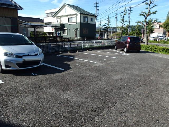 ベルドミール（大平町）（101） 駐車場