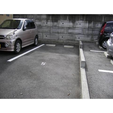 スターブルⅠ（203） 駐車場
