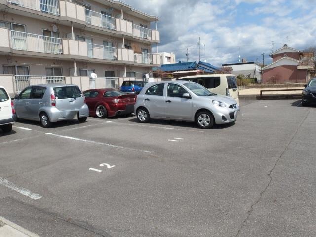 コーポ東荒子Ｂ（B301） 駐車場