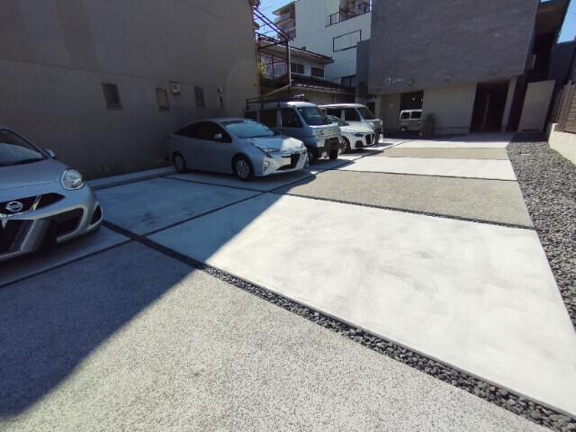 Ant’ｓ（Ⅳ） 駐車場