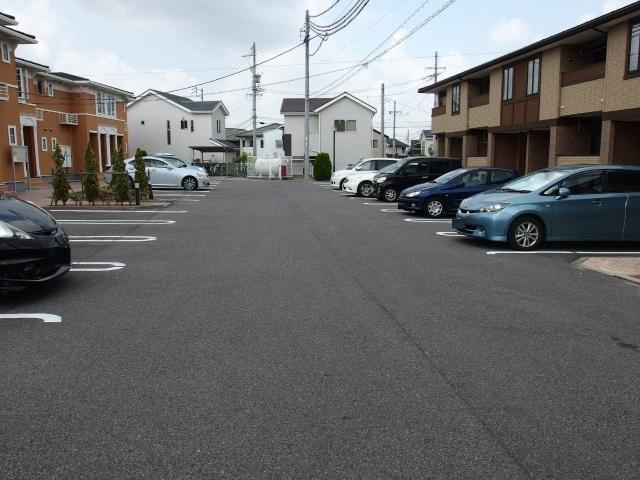 イリスＢ（203） 駐車場