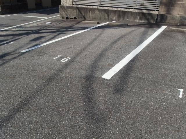 セジュール兵藤（101） 駐車場