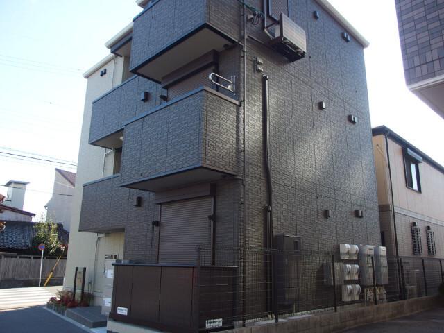 エルミタージュ柱（202） 外観