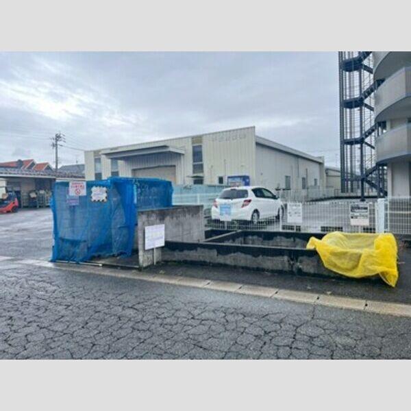 Aiコンフォート小豆坂（308） 駐車場