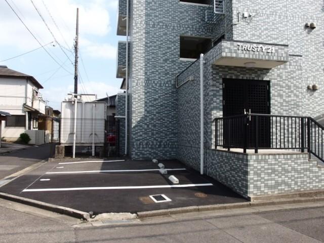 ＴＲＵＳＴＹ２１（301） エントランス