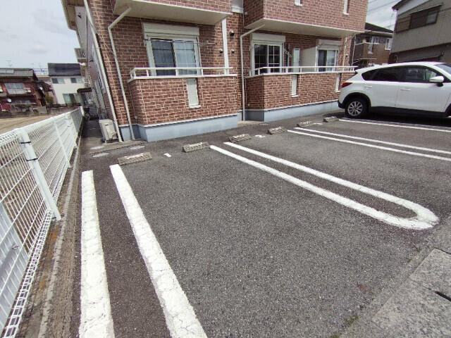 セントラル道本Ａ（202） 駐車場