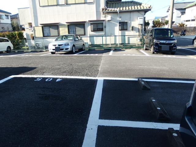 マンション稲葉（402） 駐車場