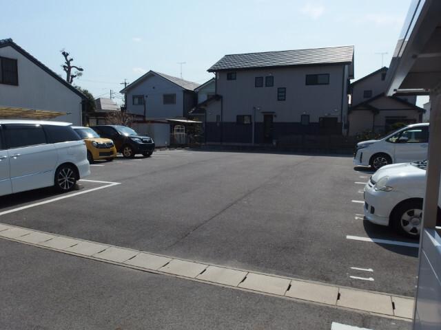リーブル　ミネット（104） 駐車場