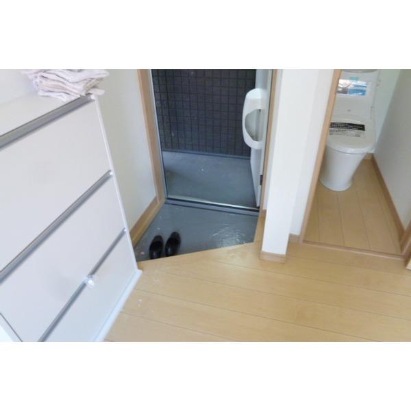 新座市栗原アパート 玄関