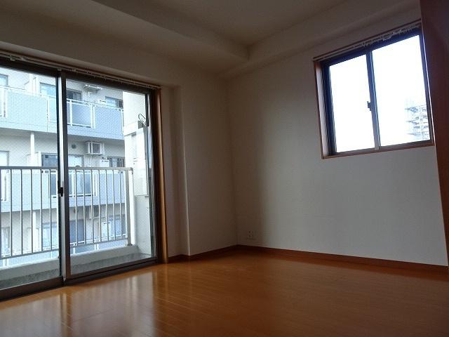 第四荒野ビル 部屋画像