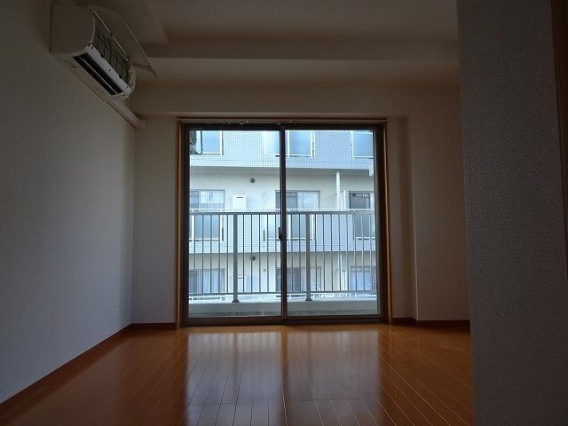 第四荒野ビル 部屋画像