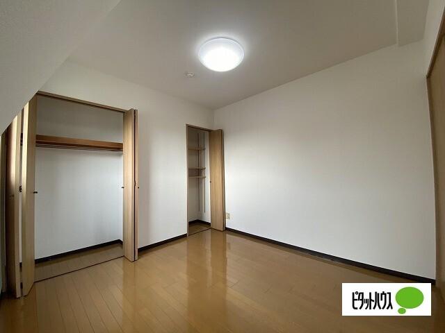 ルネ・ブルージュ 部屋画像