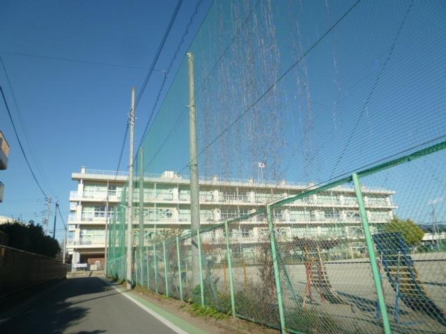 新座市立野寺小学校：1017m