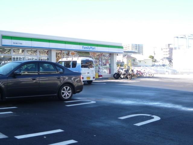 ファミリーマート南大泉三丁目店：314m
