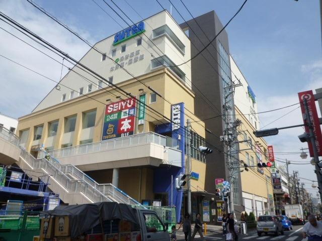 西友保谷店：137m