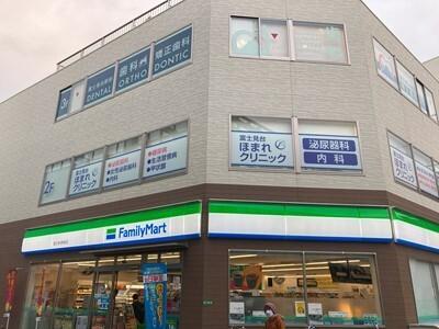 ファミリーマート富士見台駅前店：212m