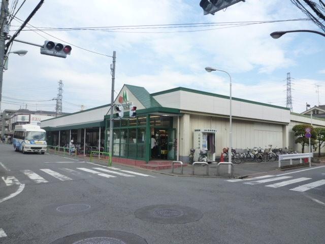 マルエツ南大泉店：882m