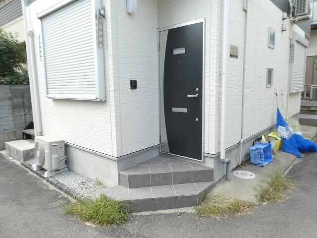 新座市栗原アパート エントランス
