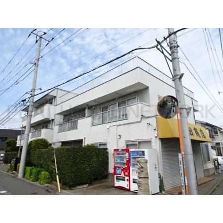 駅から徒歩５分です。