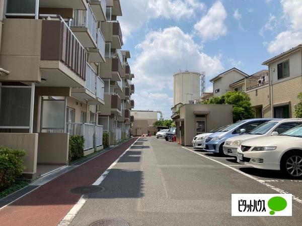 エクレールひばりが丘 駐車場