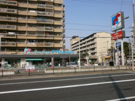 万代阪神SC店：699m